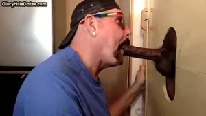 Gloryhole olgun emme abanoz üst önce ırklararası seks