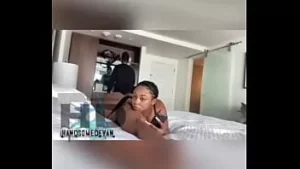 Big booty bbw milf recebe uma massagem e depois fode forte na bunda dela com bbc (bonitodevan e brittney querida)