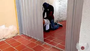 Caught by a black stranger while i masturbate with my big dildo in the garage near the street, he discovers me and i give a blowjob to his bbc and then he fucks me bareback until he cums on my buttocks