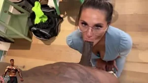 Hotwife Mandy Rhea's Wild Welcome: Interracial Blowjob & Rough Riding