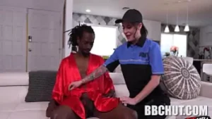لقاء بين الأعراق الحصري: Petite Teen Nikki Zee النهائي مع بي بي سي